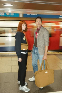 Shop Rivedroite Paris Elzévirlegrandsacdeweek-end CotonupcycléGoldenGreen